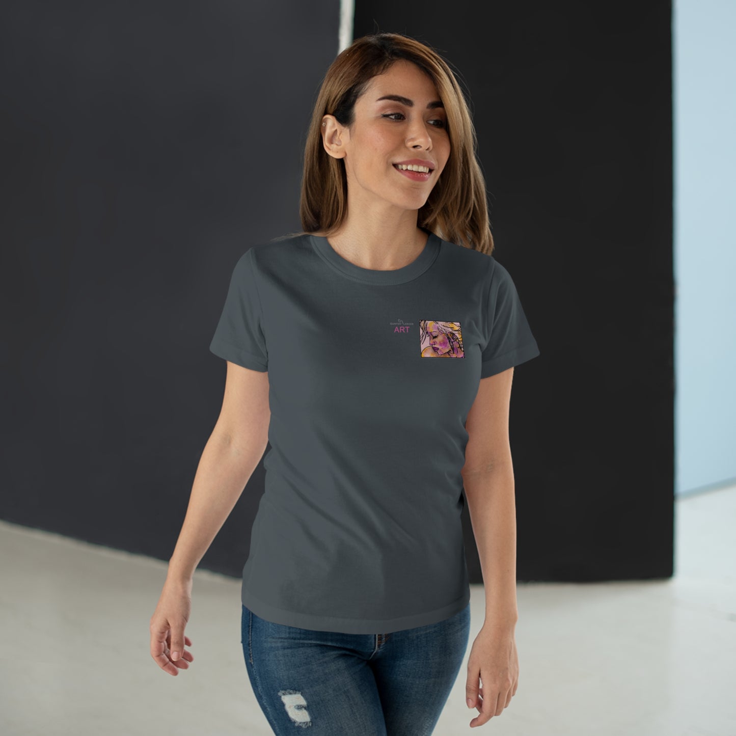 Single Jersey Women's T-shirt- dunkel - Motiv: Lilli, Ausschnitt, H 6,5 cm