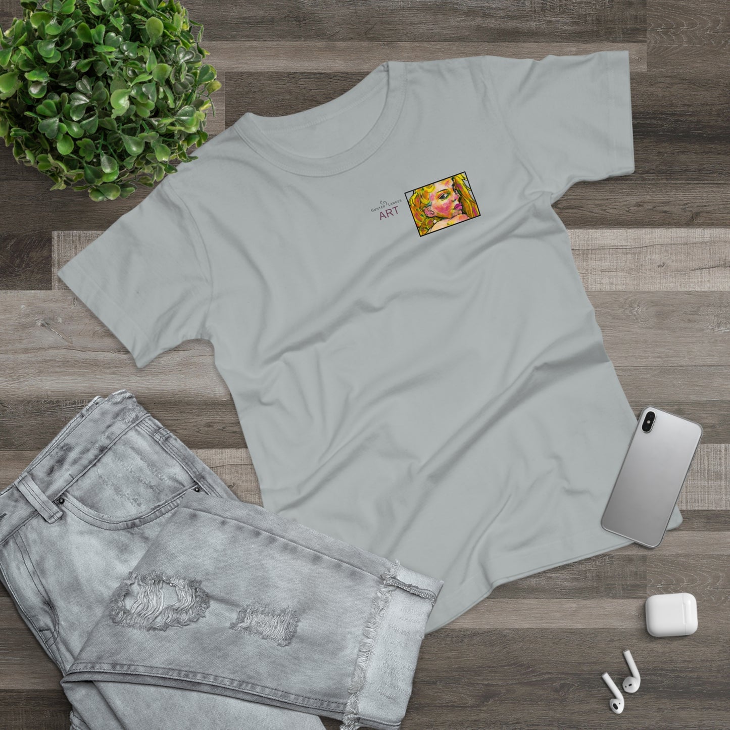 Single Jersey Women's T-shirt - hell - Motiv: Romina, Ausschnitt, H 6 cm