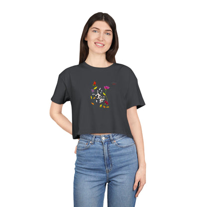 Women's Crop Tee - Motiv: Vorderseite H17,5 cm & Rückseite H26,5 cm, Katze schwebt & Ranken