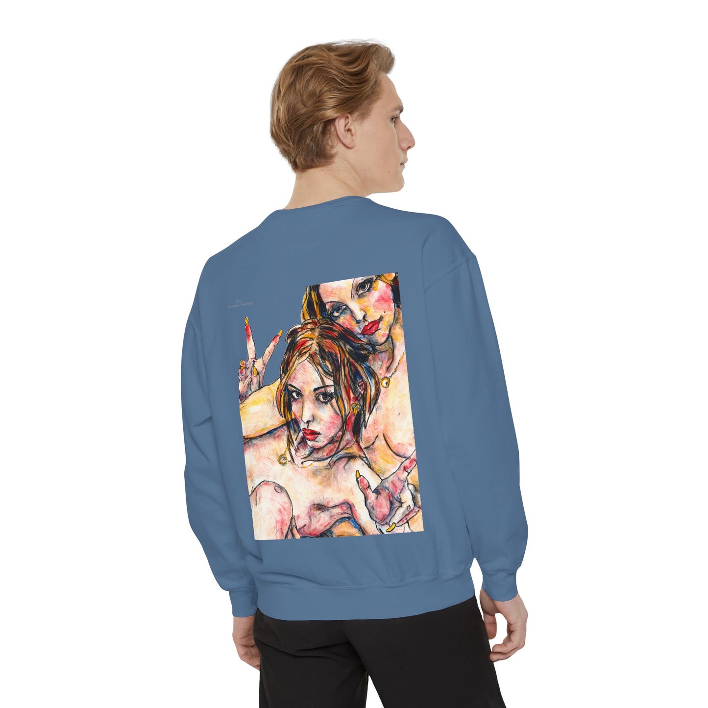 Unisex Garment-Dyed Sweatshirt - Motiv: Front Camilla (H 11,4 cm) & Rückseite Camilla / Leni, H 41 cm