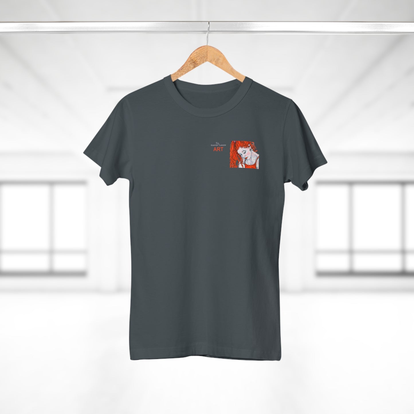 Single Jersey Women's T-shirt - dunkel - Motiv:  Front Julia, Ausschnitt 6,7 cm & Rückseite Julia, H 37 cm