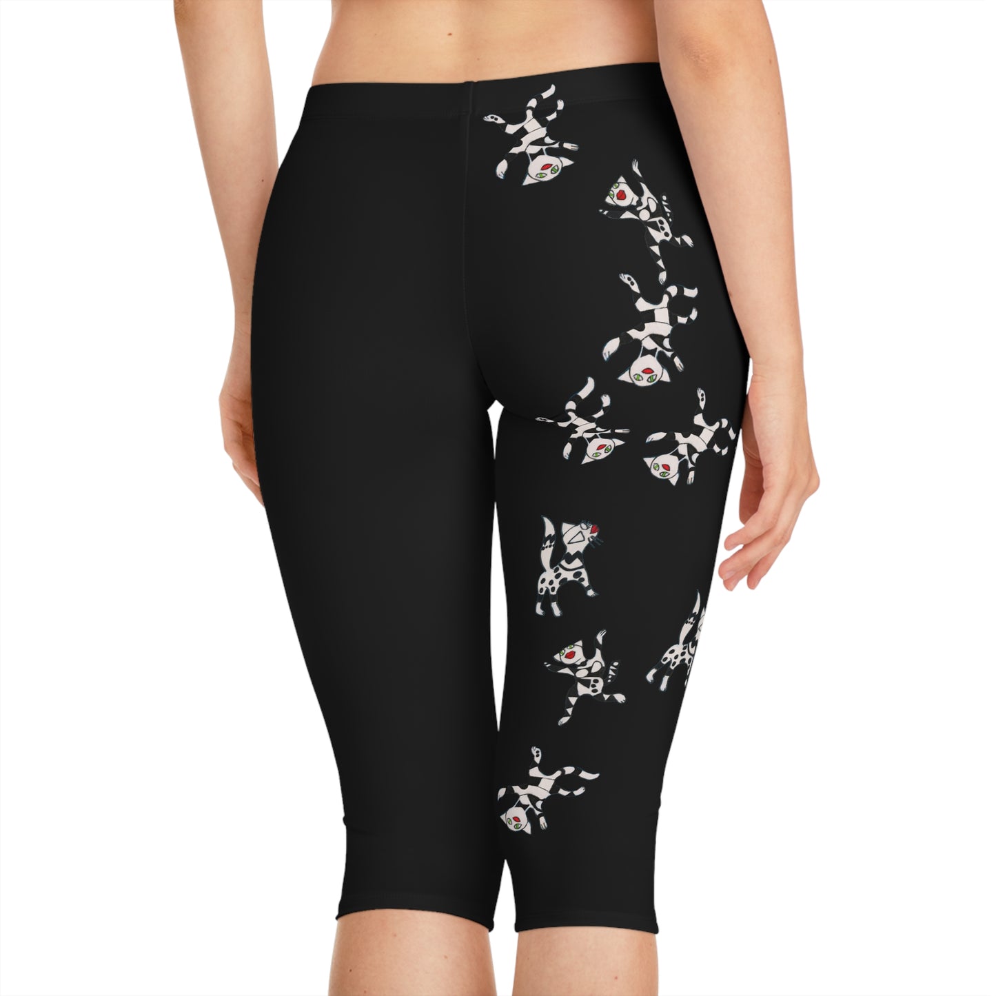 Women's Capri Leggings (AOP) -  Motiv Katzen fliegen, schwarz