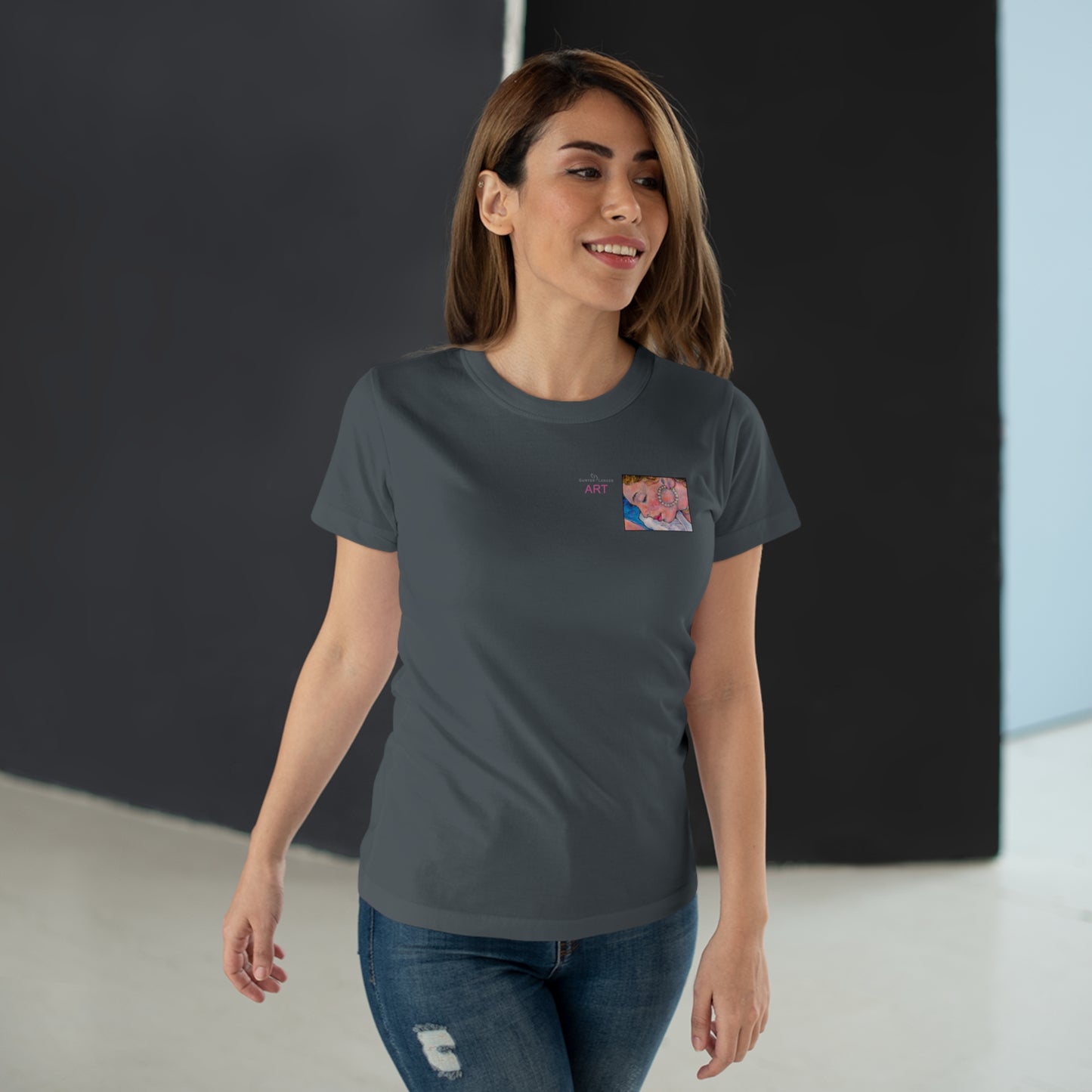 Single Jersey Women's T-shirt- dunkel - Motiv: Alva, Ausschnitt, H 6,5 cm