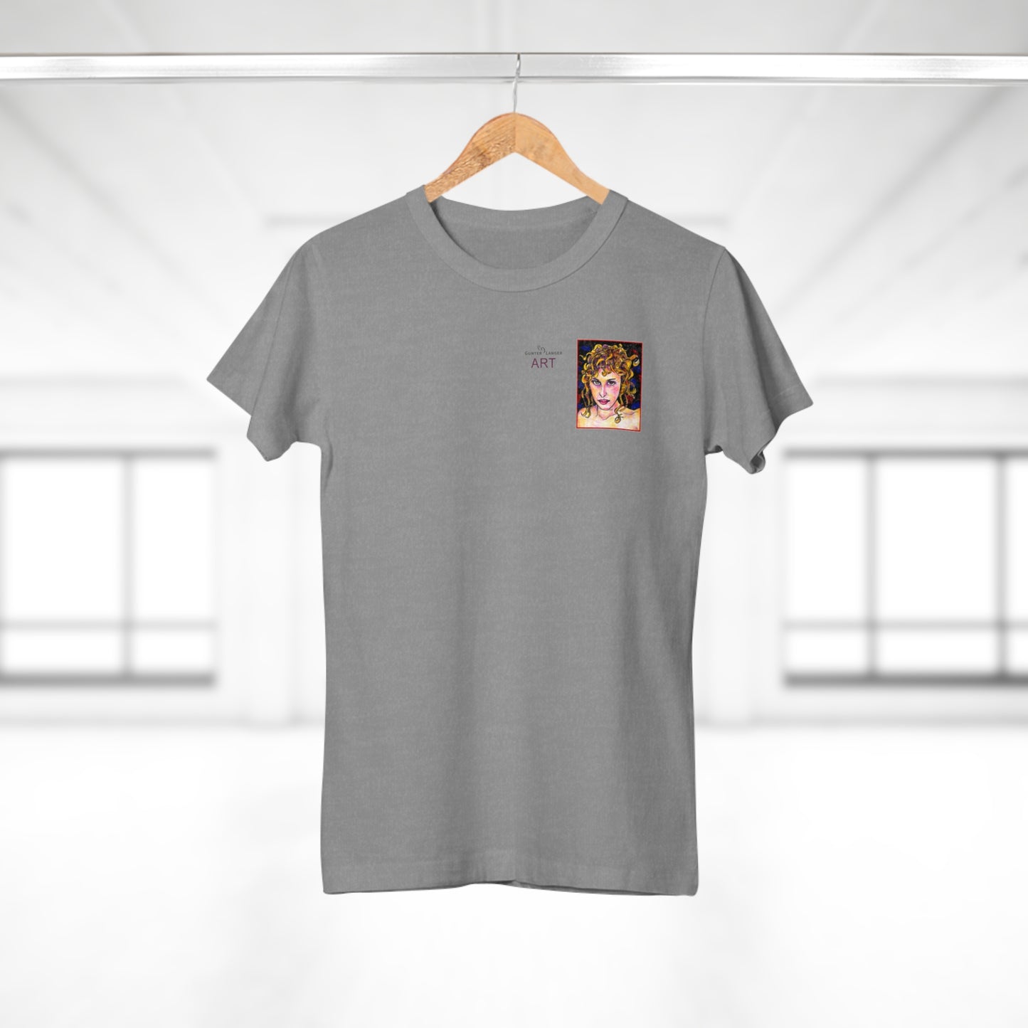 Single Jersey Women's T-shirt - hell - Motiv: Antonietta, Ausschnitt, H 9 cm