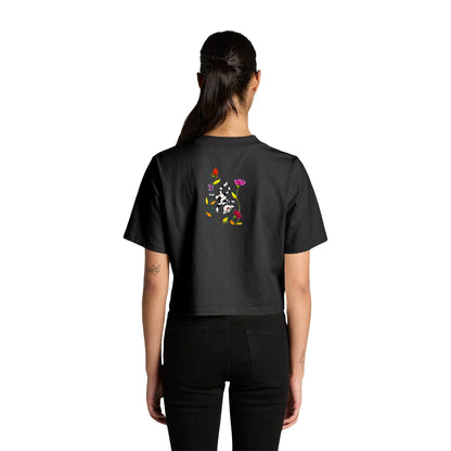 Women's Heavy Faded Crop Tee - Motiv: Katze Fliegt,  Front H 13,5 cm, & Rückseite H 21,5 cm