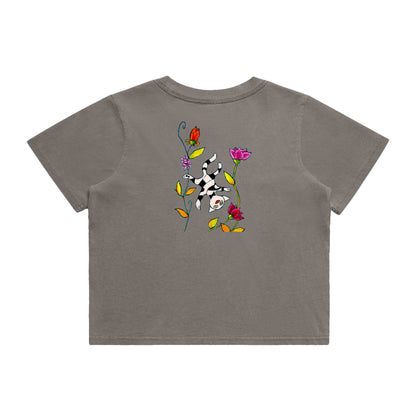 Women's Heavy Faded Crop Tee - Motiv: Katze Fliegt,  Front H 13,5 cm, & Rückseite H 21,5 cm