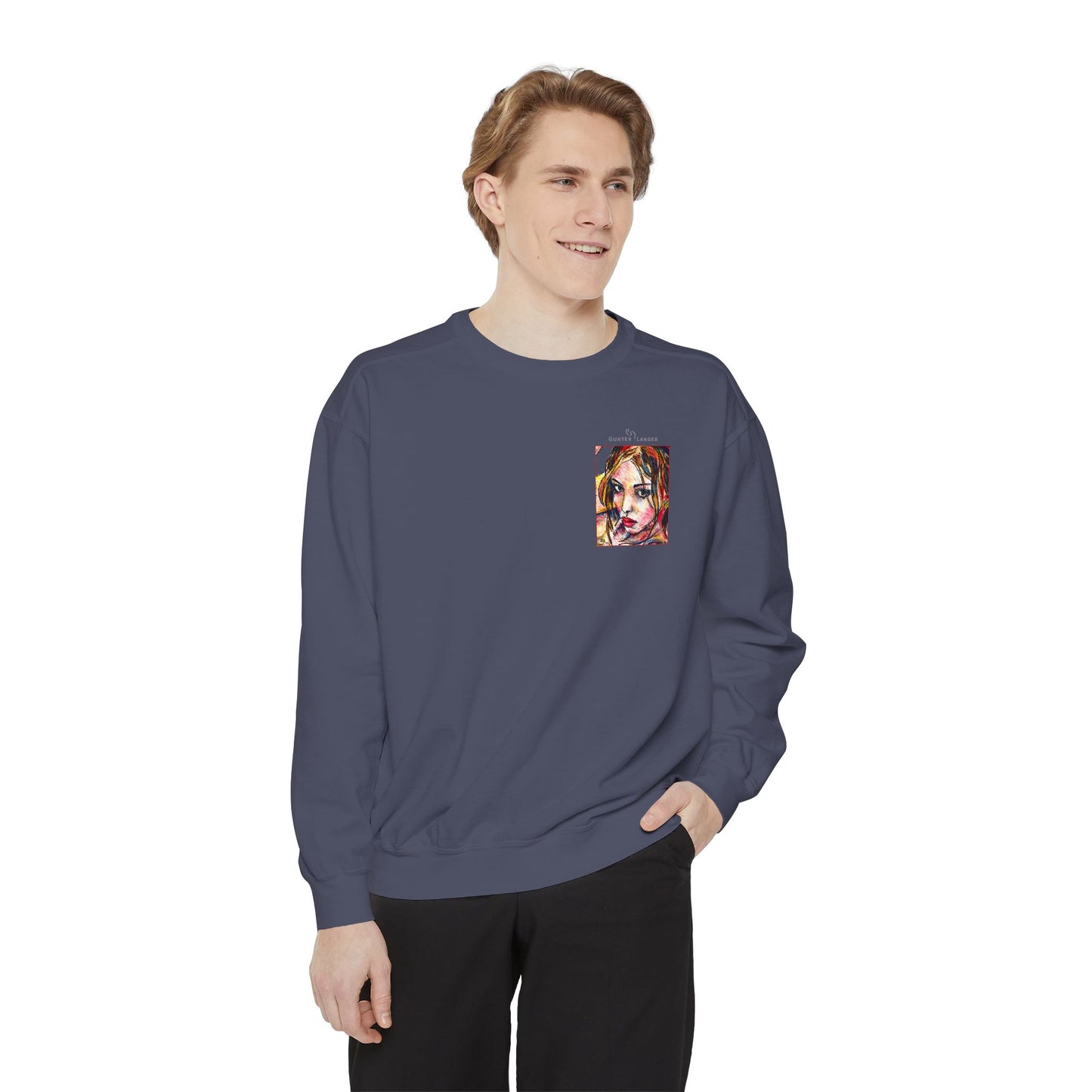 Unisex Garment-Dyed Sweatshirt - Motiv: Front Camilla (H 11,4 cm) & Rückseite Camilla / Leni, H 41 cm