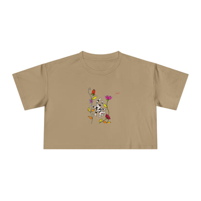 Women's Crop Tee - Motiv: Vorderseite H17,5 cm & Rückseite H26,5 cm, Katze schwebt & Ranken