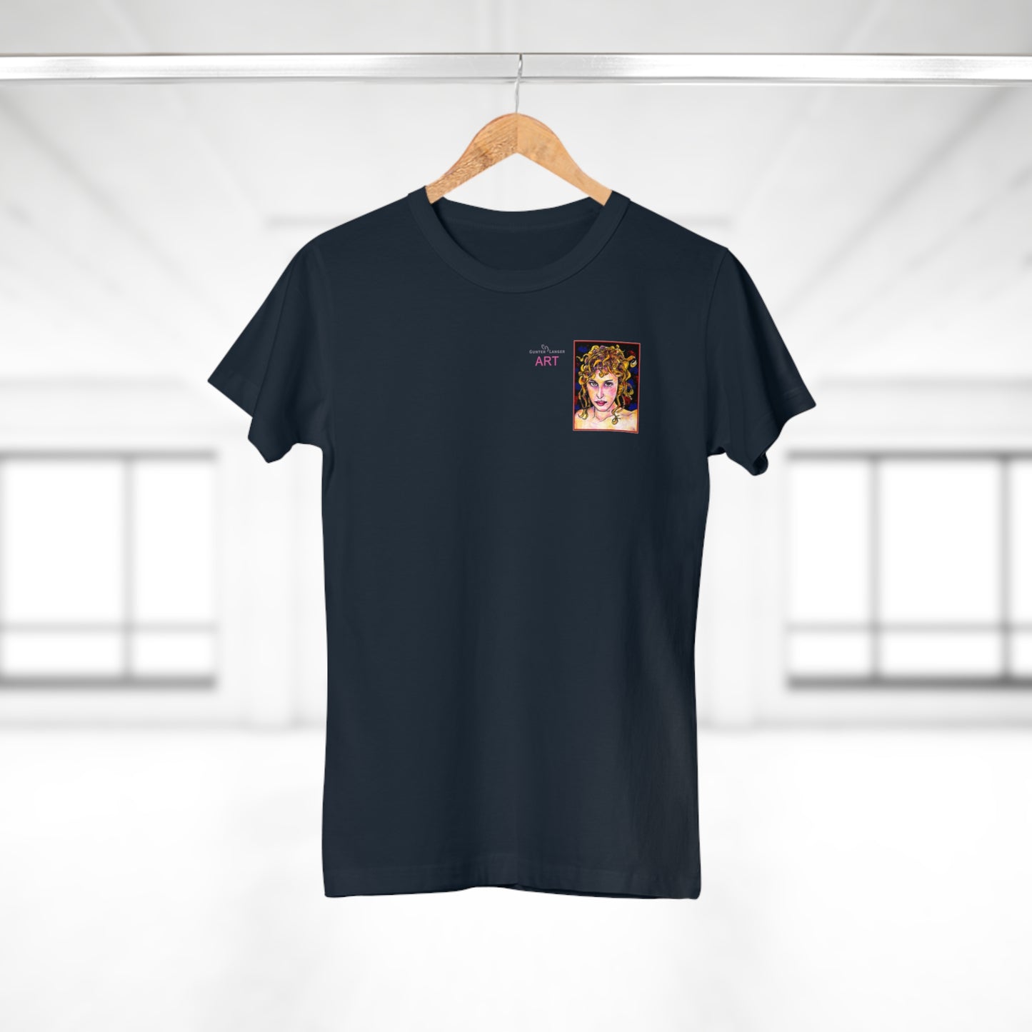 Single Jersey Women's T-shirt - dunkel - Motiv: Antonietta, Ausschnitt, H 9 cm